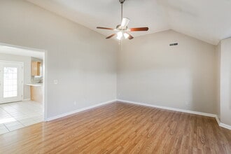 107 Blythe Ct in Smyrna, TN - Foto de edificio - Building Photo