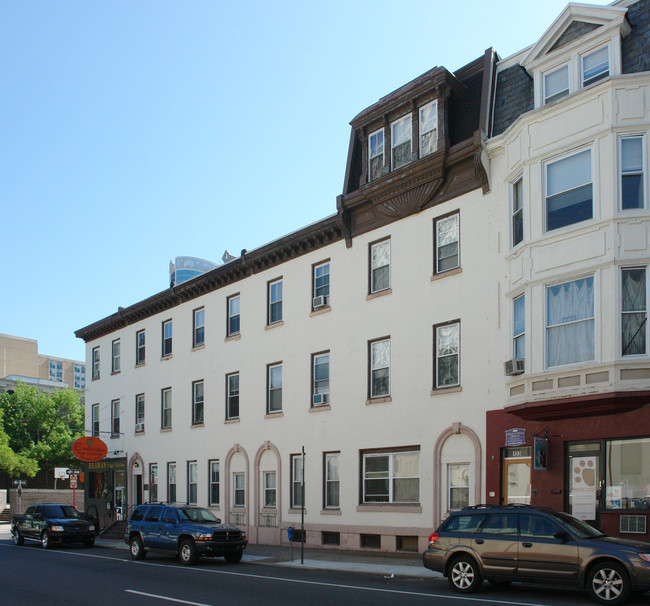 125-131 S 23rd St in Philadelphia, PA - Building Photo - Building Photo