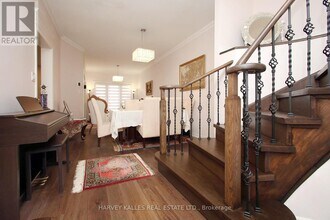 22 Casa Grande St in Richmond Hill, ON - Building Photo - Building Photo