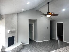 12135 W Marsham Cir in Houston, TX - Foto de edificio - Building Photo