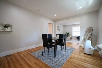 16 Orange St in Lewiston, ME - Building Photo - Building Photo