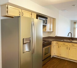 8122 Ripple Ridge in Darien, IL - Building Photo - Building Photo