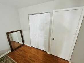 11381 Laurelwalk Dr in Laurel, MD - Foto de edificio - Building Photo