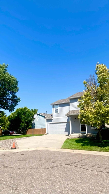 property at 930 W 133rd Cir