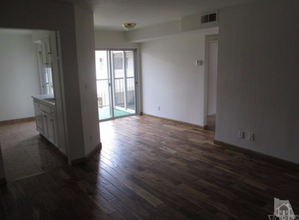 7641 Reseda Blvd in Los Angeles, CA - Building Photo - Building Photo