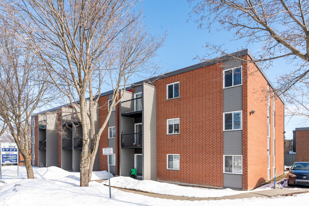 29 De La Vigie St in Lévis, QC - Building Photo