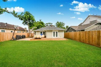 311 Cosmos St in Houston, TX - Building Photo - Building Photo