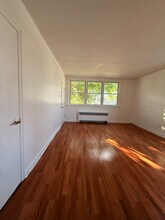 6951 Roosevelt Blvd in Philadelphia, PA - Building Photo - Building Photo