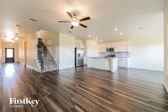 1304 Renoir Dr in Little Elm, TX - Foto de edificio - Building Photo