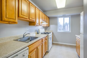 Village at Gaithersburg in Gaithersburg, MD - Building Photo - Interior Photo