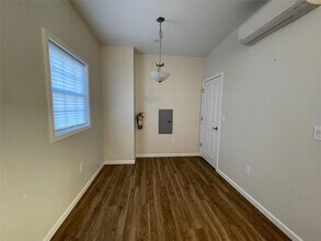 43-47 Park Ave in Amityville, NY - Building Photo - Building Photo