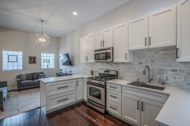 property at 1349 W Huron St