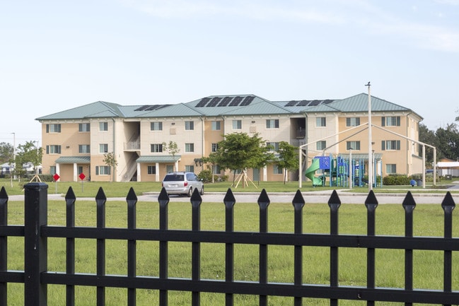 East Pointe Place