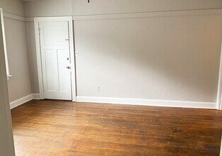 415 Probasco St in Cincinnati, OH - Building Photo - Building Photo