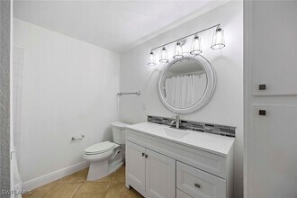 23580 Walden Center Dr in Bonita Springs, FL - Building Photo - Building Photo