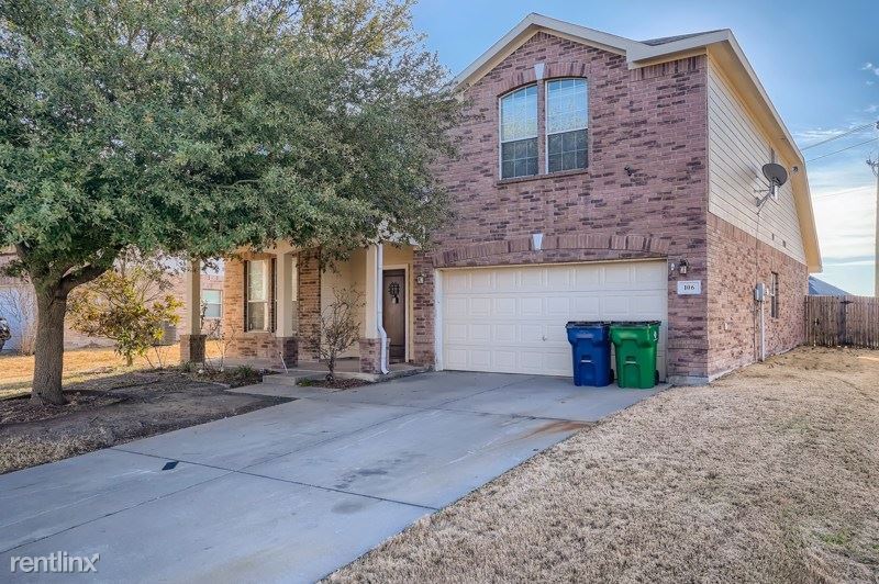 106 Horseshoe Bend in Waxahachie, TX - Foto de edificio