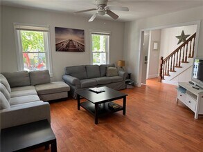 20 Narragansett Ave in Newport, RI - Building Photo - Building Photo