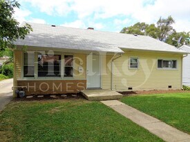 724 Gates St in West Chicago, IL - Building Photo