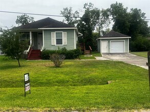 2909 H Ave in Dickinson, TX - Building Photo - Building Photo