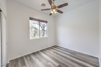 10640 Warrior Ct in Las Vegas, NV - Building Photo - Building Photo