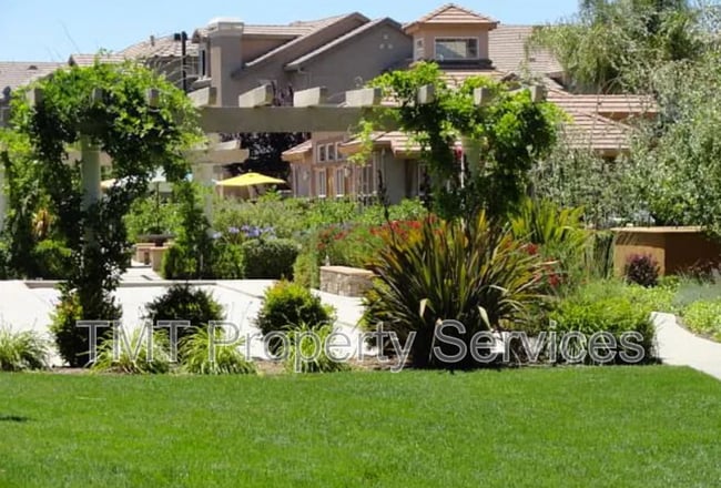 property at 5350 Dunlay Dr