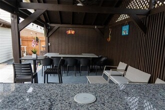 19020 Alnwick Castle Dr in Pflugerville, TX - Building Photo - Building Photo