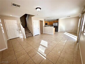 6070 Devers Ct in Las Vegas, NV - Building Photo - Building Photo