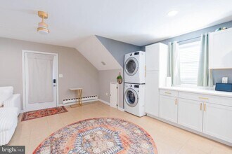 341 Gordon Rd in Trenton, NJ - Building Photo - Building Photo