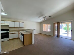 1461 E La Costa Dr in Chandler, AZ - Building Photo - Building Photo