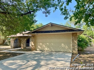 9702 Bay Vw Dr in San Antonio, TX - Building Photo - Building Photo