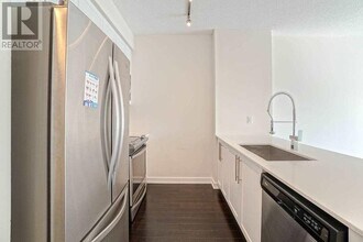 2809-4011 Brickstone Mews in Mississauga, ON - Building Photo - Building Photo