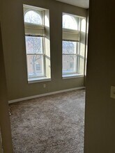 104 N Krohn Pl in Sioux Falls, SD - Foto de edificio - Building Photo