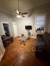 218 W St Peter St in New Iberia, LA - Foto de edificio - Building Photo