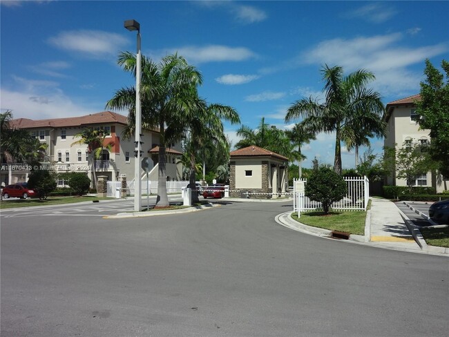 8740 NW 97th Ave in Doral, FL - Building Photo - Building Photo