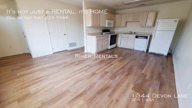 1344 Devon Ln in Harrisonburg, VA - Building Photo - Building Photo