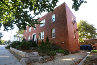 1631 A St SE in Washington, DC - Building Photo - Building Photo