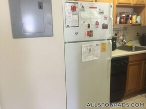 34 Gardner St, Unit 42 in Boston, MA - Building Photo - Building Photo