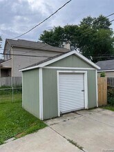 1518 E Lincoln Ave in Royal Oak, MI - Building Photo - Building Photo