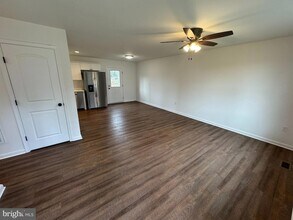 80 Serenity Ln in Ranson, WV - Building Photo - Building Photo