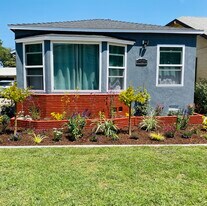 8676 Evergreen Ave, Unit Apt A in South Gate, CA - Building Photo