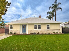 549 N La Sena Ave, Unit Main House in West Covina, CA - Building Photo