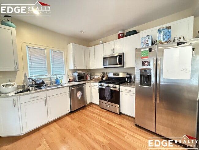 property at 5 Griggs Pl