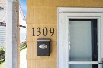1309 Lexington Ave in Indianapolis, IN - Building Photo - Building Photo