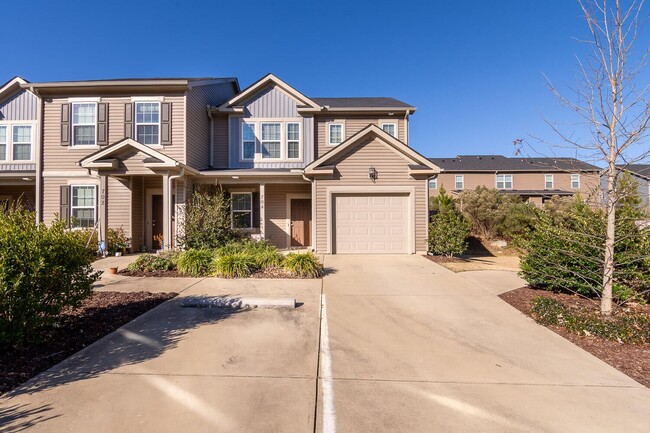 704 Red Cedar Ct