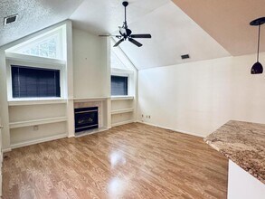 3249 Fayette Dr in Virginia Beach, VA - Building Photo - Building Photo