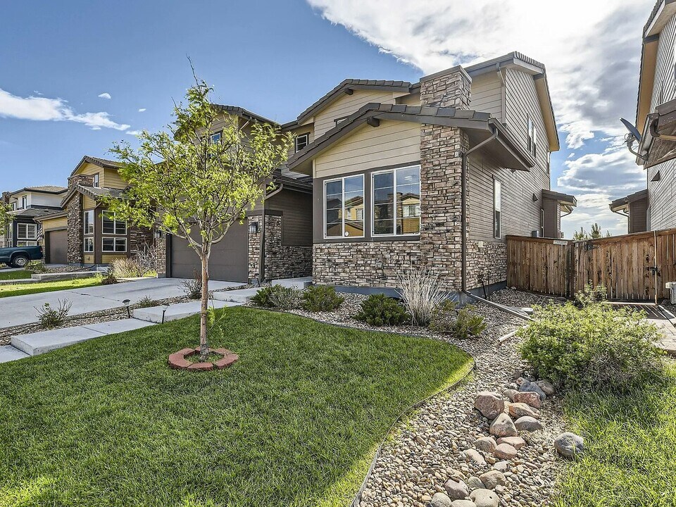 14132 Touchstone Point in Parker, CO - Building Photo
