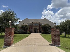 7304 Meadow Glen Dr in Allen, TX - Building Photo