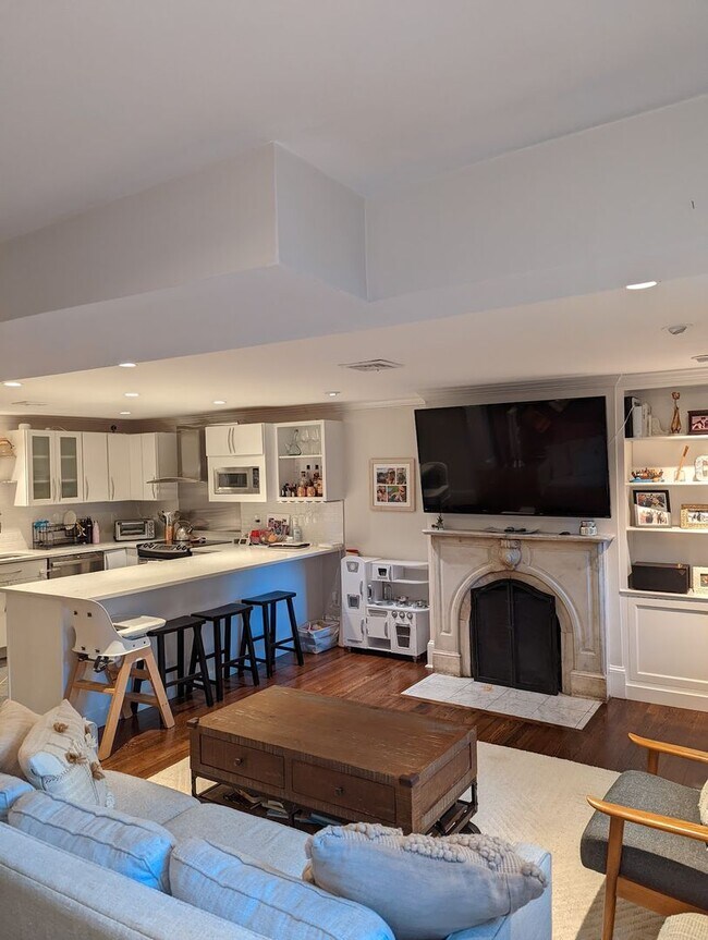 property at 83 Dartmouth St