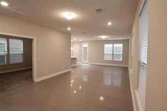 8609 Cedar Brook Point Dr in Houston, TX - Building Photo - Building Photo