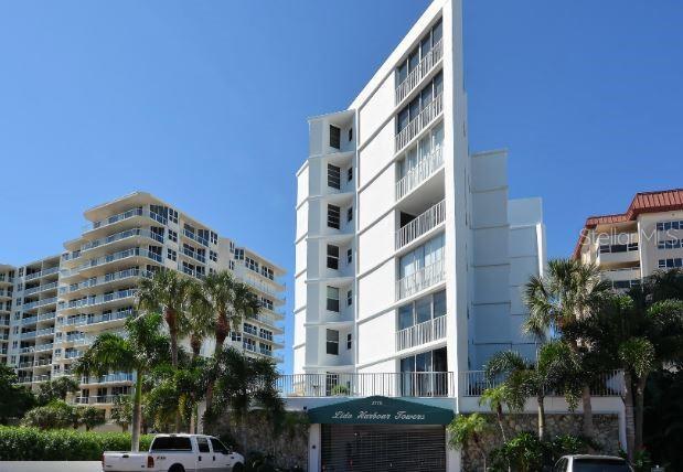 1770 Benjamin Franklin Dr in Sarasota, FL - Building Photo